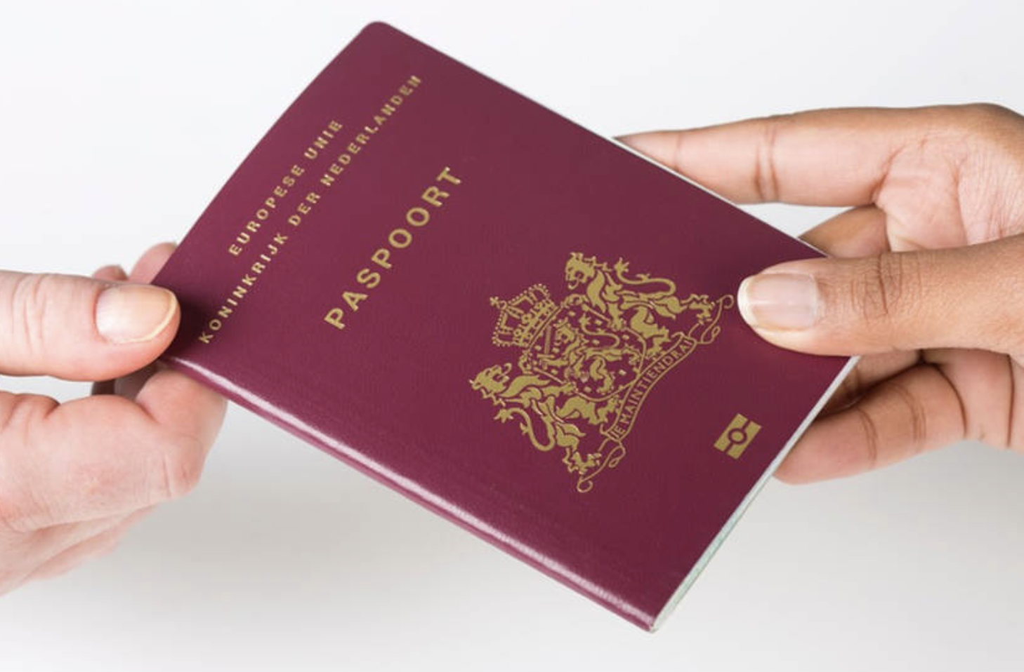 koop Nederlands paspoort.