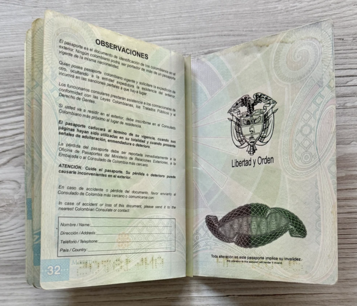 Pasaporte colombiano oficial, Comprar pasaporte colombiano económico