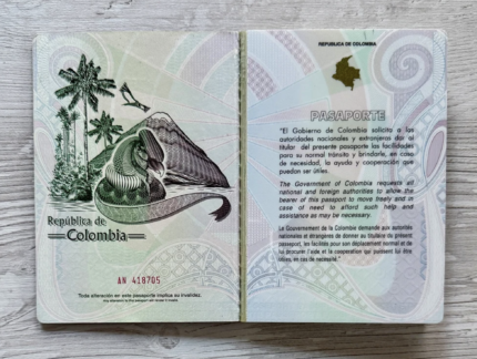 Comprar pasaporte colombiano online